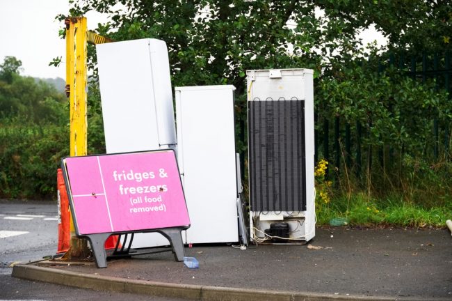 Old,Fridges,Freezers,Wash,Machines,And,Kitchen,Appliances,At,Rubbish How do you get rid of a fridge?